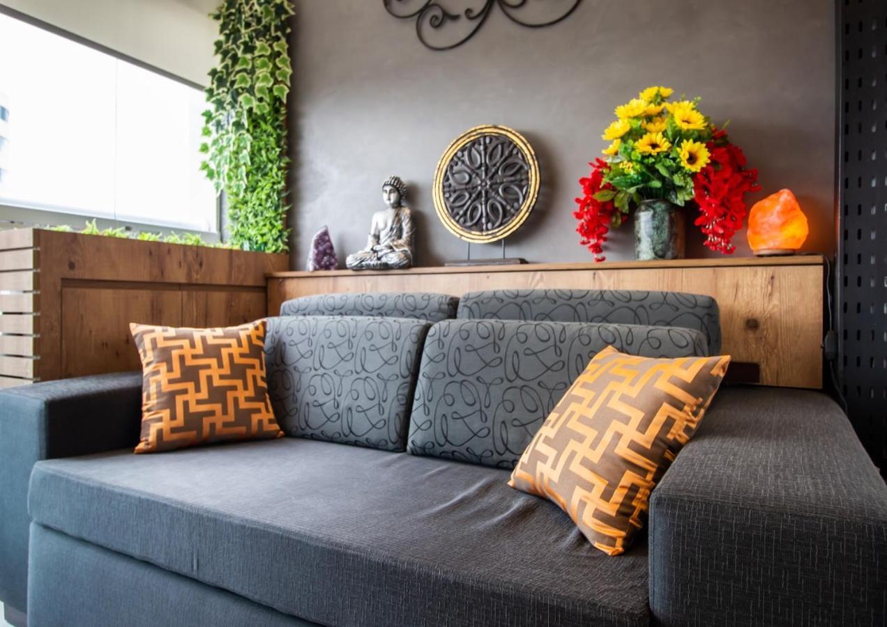 Edificio Summit Pinheiros: View Balcony With Pool & Fitness Near Subway São Paulo